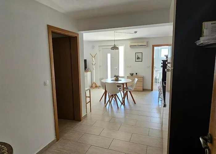 Lara Prázdninový dům Pridraga