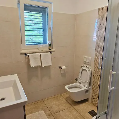 Lara Holiday home