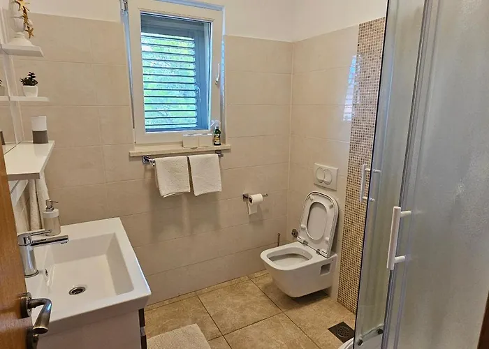 Lara Дом отдыха