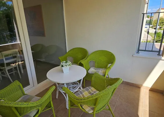 Lara Дом отдыха